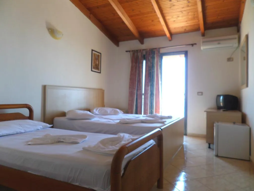 ***  Hotel Belle Vue Dhërmi Albânia